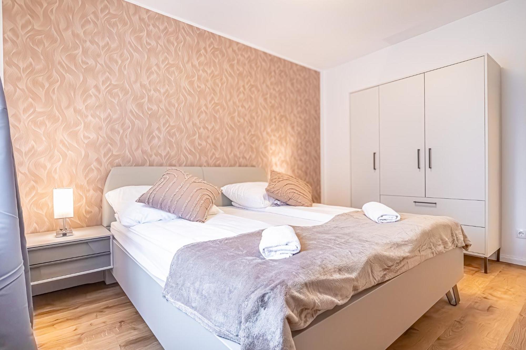 Charming 1Br And 1Lr Apt Modern Design Donaustadt Wien Eksteriør billede