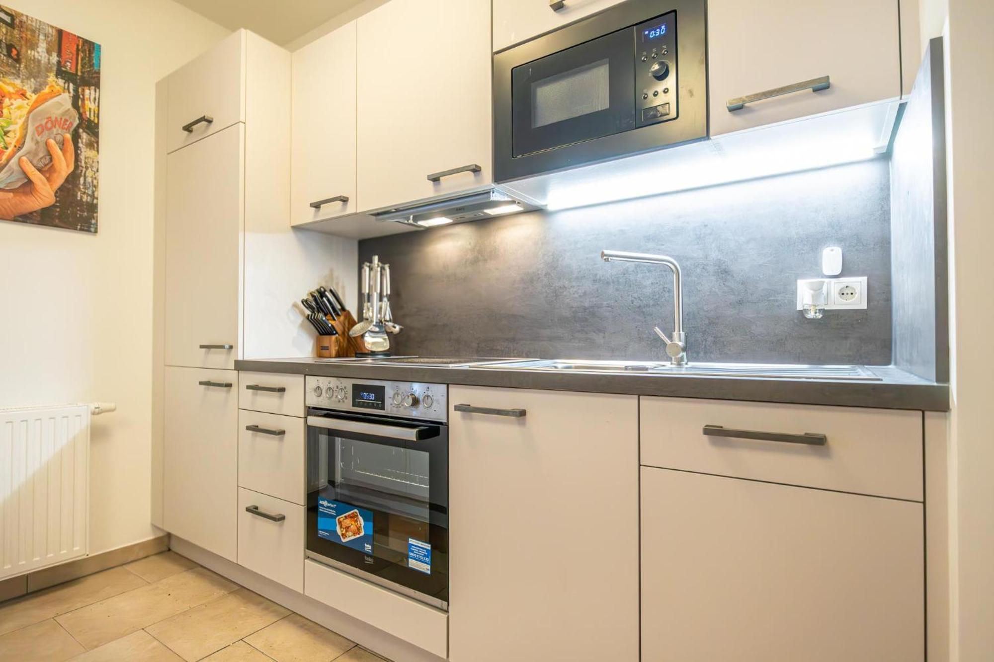 Charming 1Br And 1Lr Apt Modern Design Donaustadt Wien Eksteriør billede
