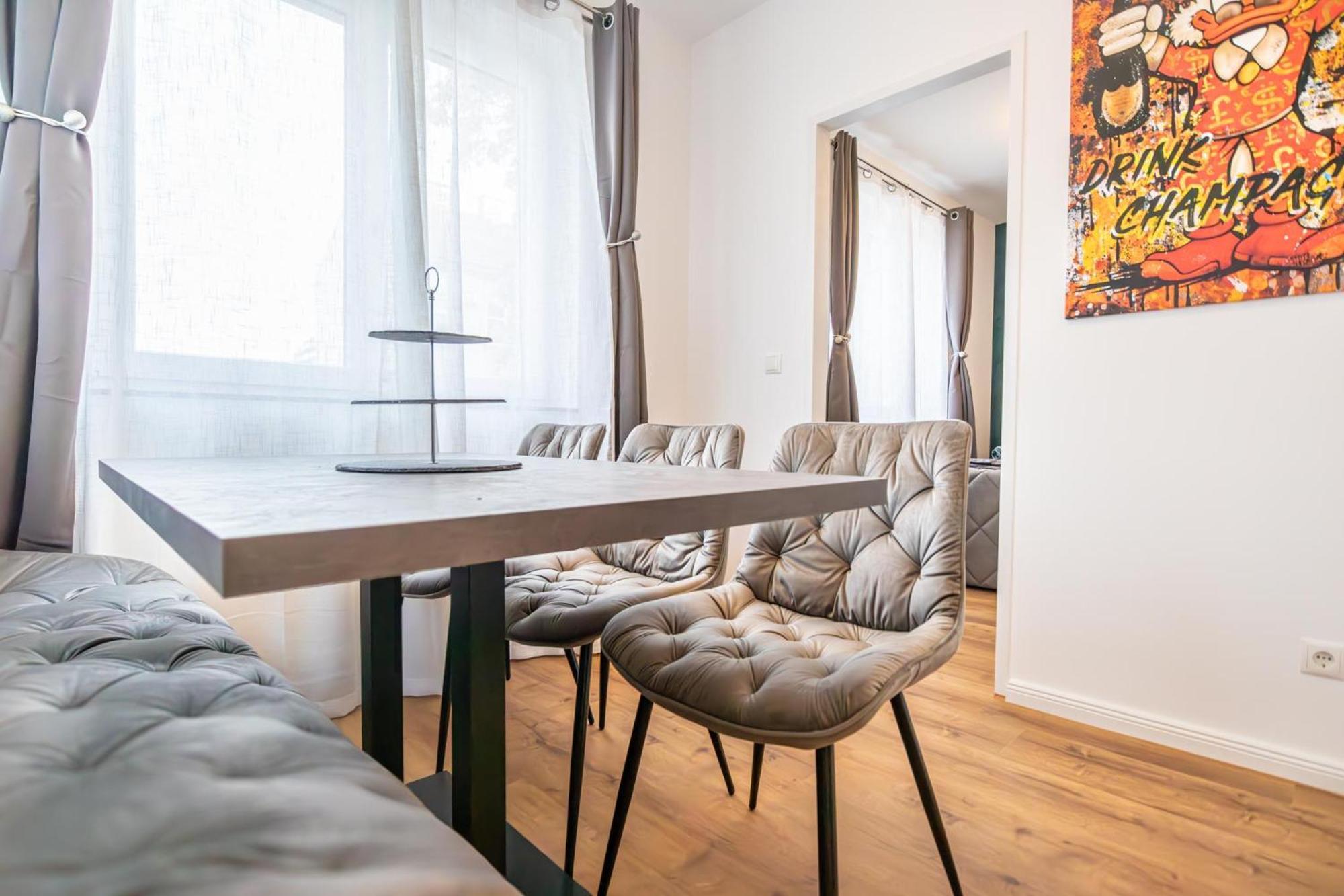 Charming 1Br And 1Lr Apt Modern Design Donaustadt Wien Eksteriør billede