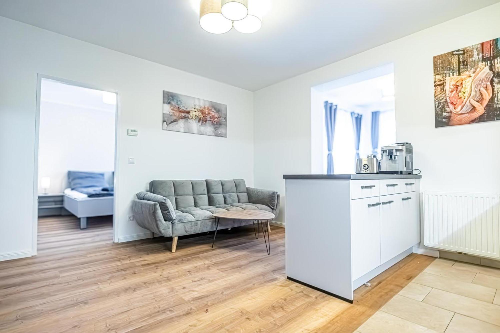 Charming 1Br And 1Lr Apt Modern Design Donaustadt Wien Eksteriør billede