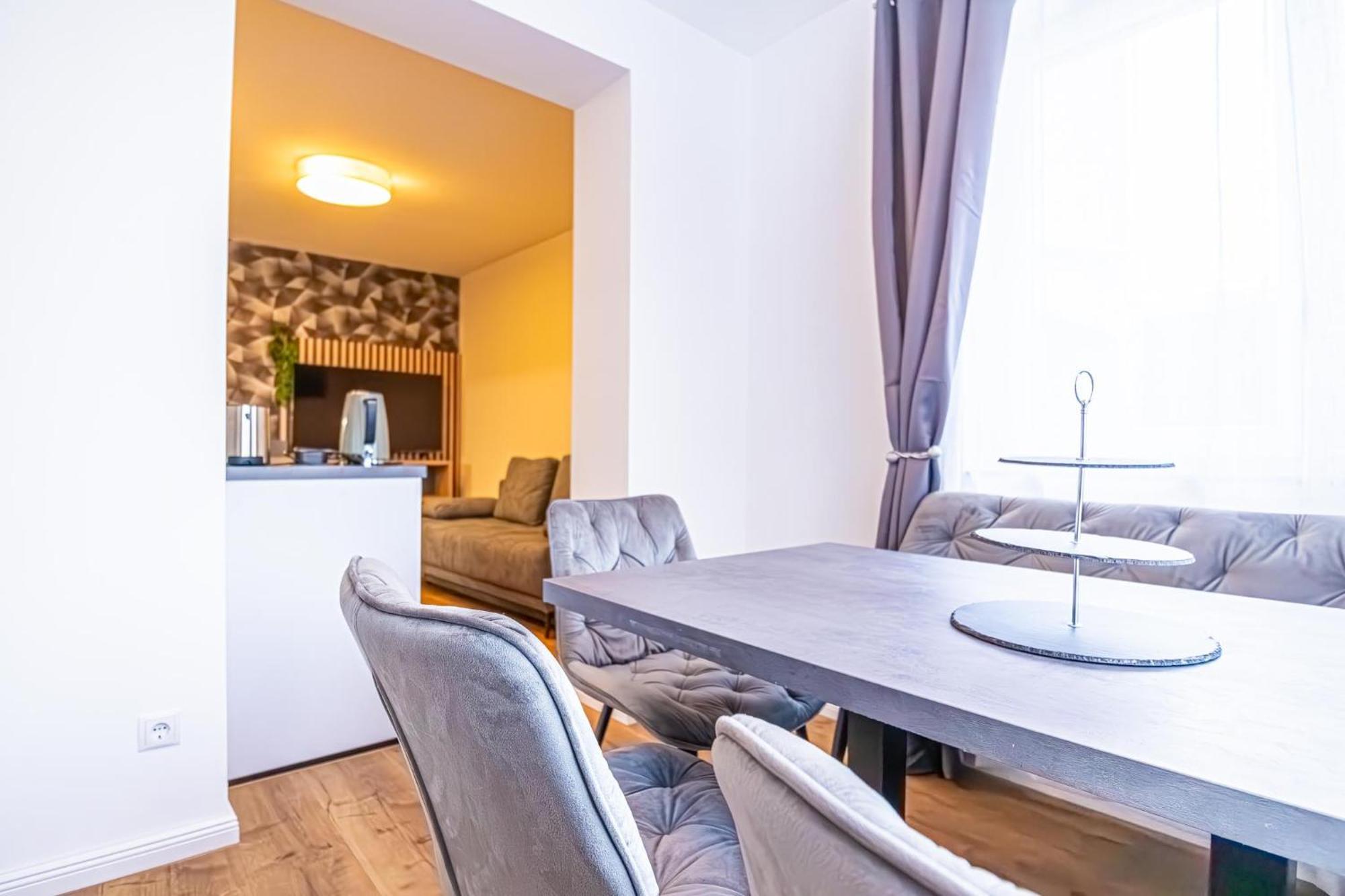 Charming 1Br And 1Lr Apt Modern Design Donaustadt Wien Eksteriør billede